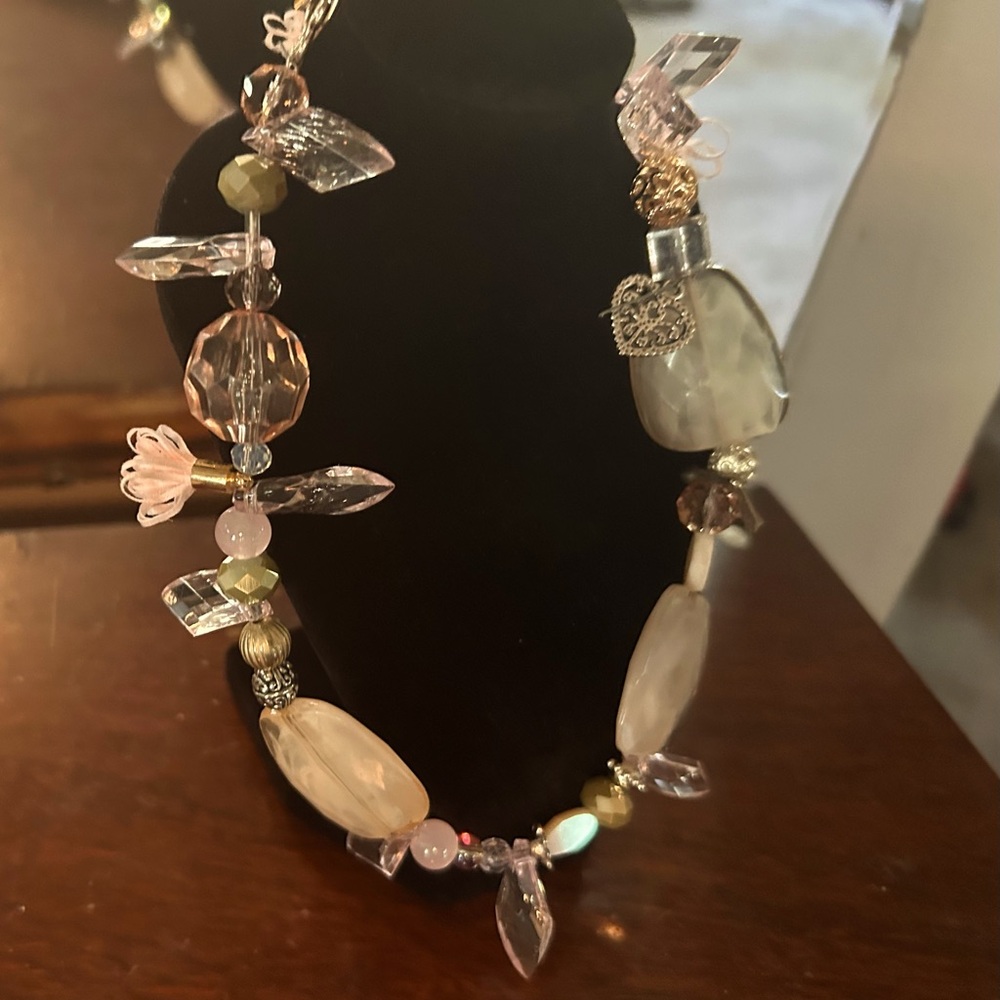 This unique piece was inspired by the Jesse James bead collection.